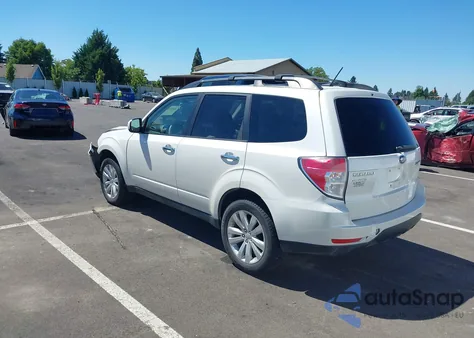 2012 Subaru Forester 2.5X Premium из США, поврежденный, VIN JF2SHADC0CH467440